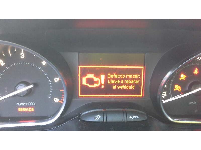 peugeot 2008 (--.2013) del año 2015