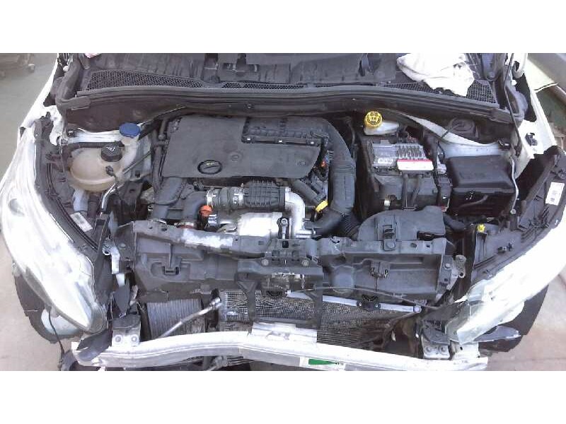 peugeot 2008 (--.2013) del año 2015