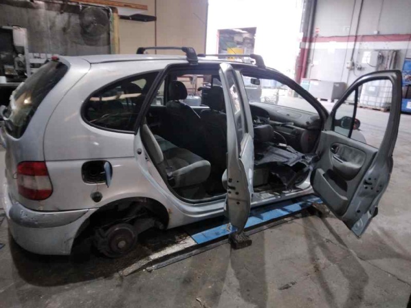 renault scenic (ja..) del año 2002