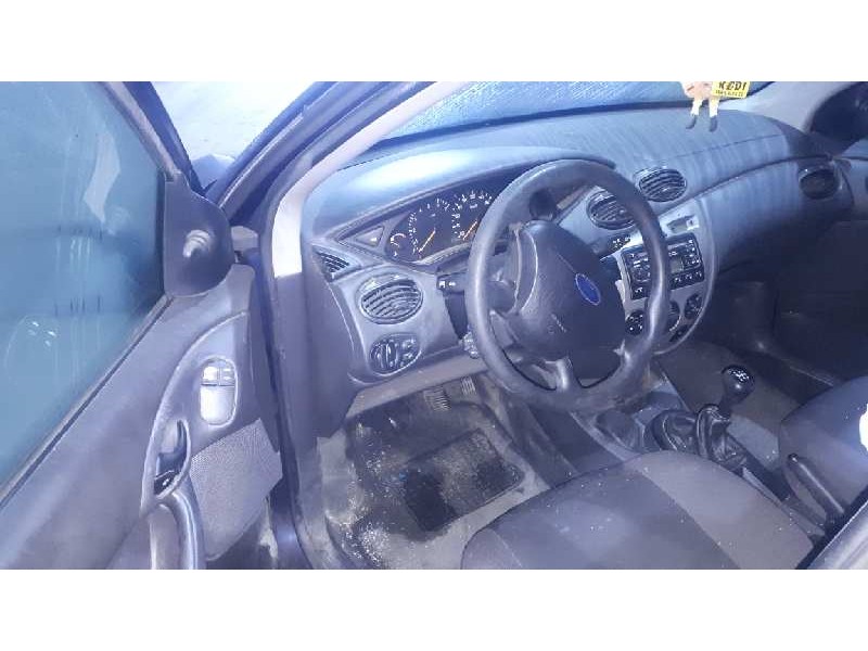 ford focus berlina (cak) del año 2003