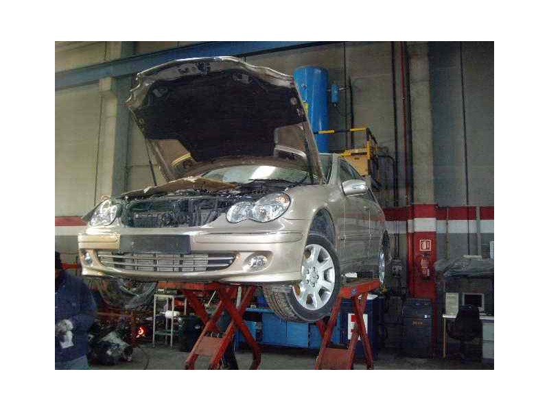 mercedes-benz clase c (w203) berlina del año 1950