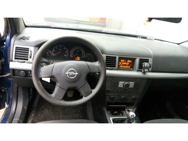 opel vectra c berlina del año 2004