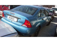 ford focus berlina (cak) del año 2001 2