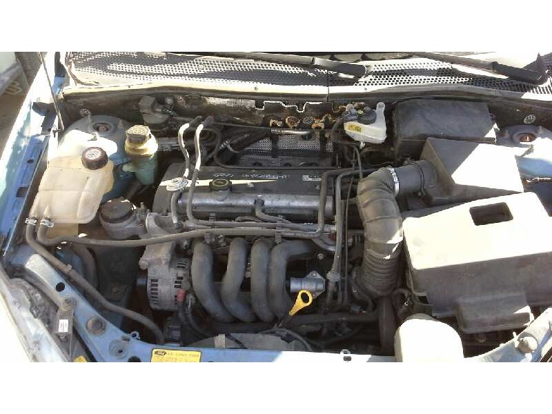 ford focus berlina (cak) del año 2001