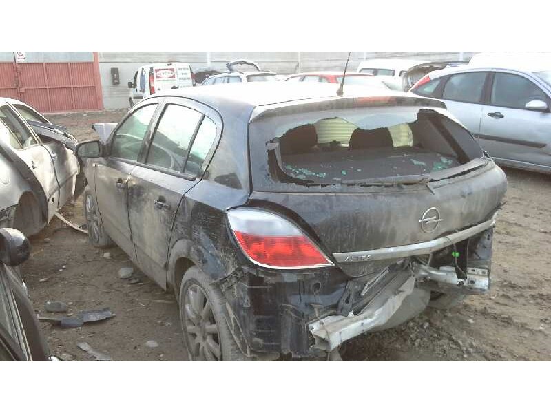 opel astra h berlina del año 2006