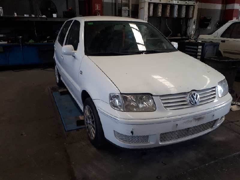 volkswagen polo berlina (6n2) del año 2001