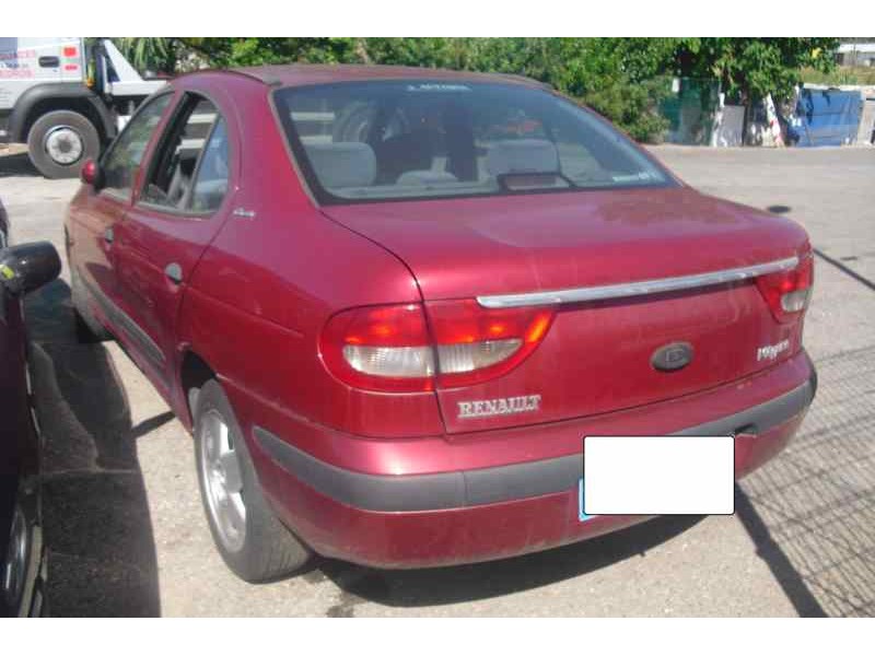 renault megane i classic (la0) del año 2000