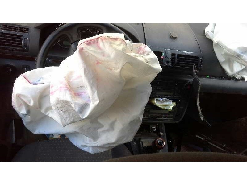 seat alhambra (7v9) del año 2003