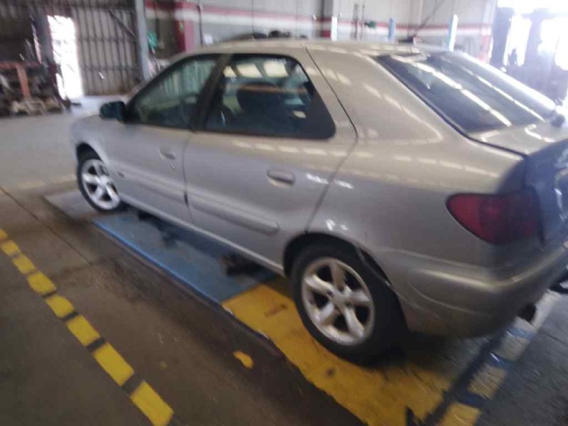 citroën xsara berlina del año 2001