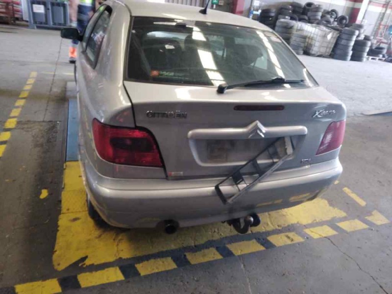 citroën xsara berlina del año 2001