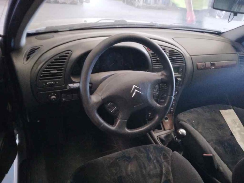 citroën xsara berlina del año 2001