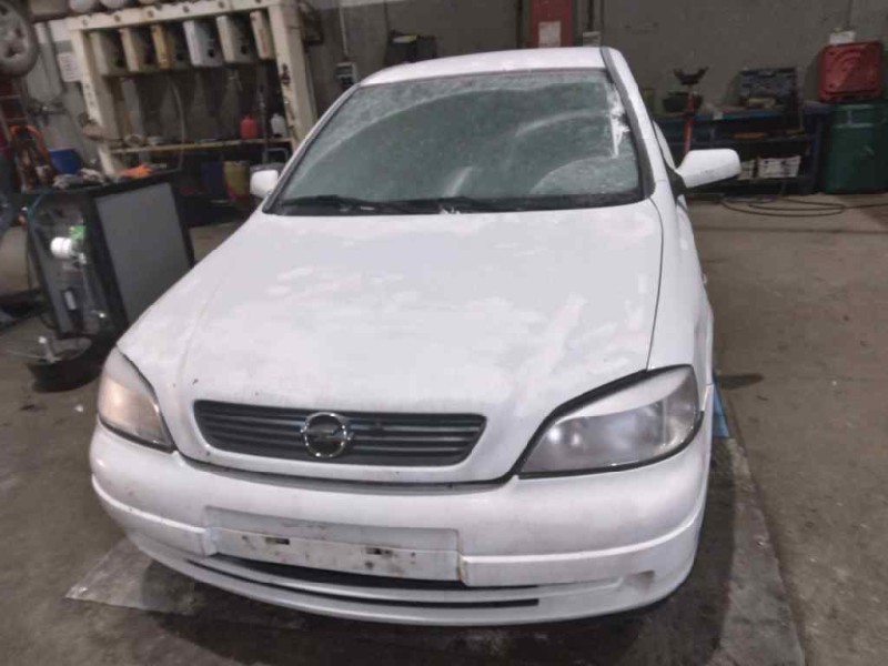 opel astra g berlina del año 2003