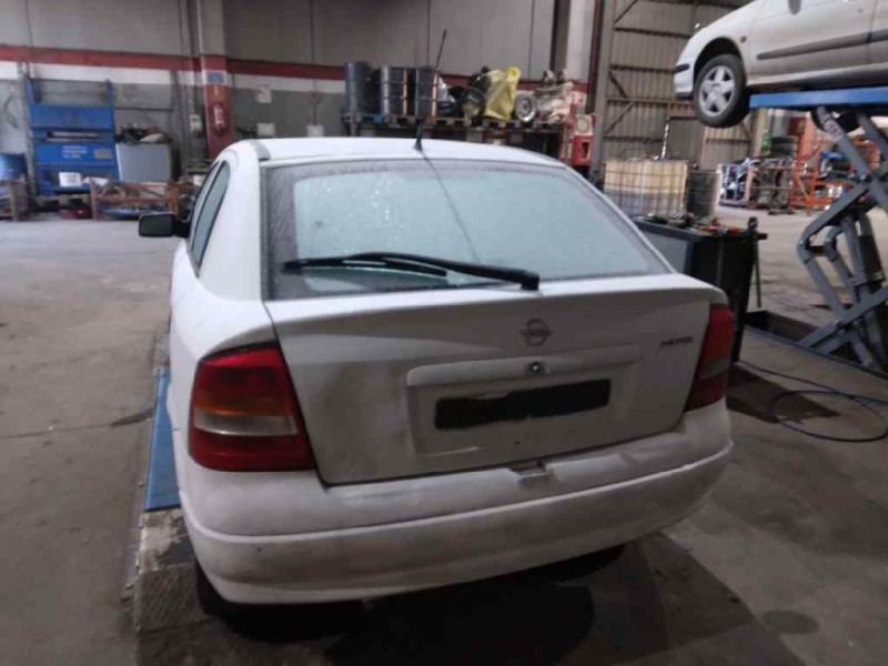 opel astra g berlina del año 2003