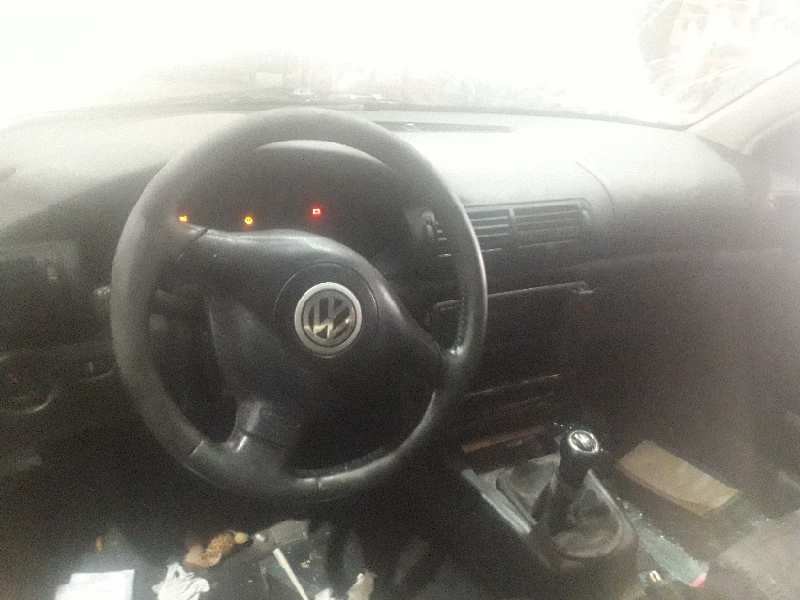 volkswagen passat berlina (3b2) del año 2000