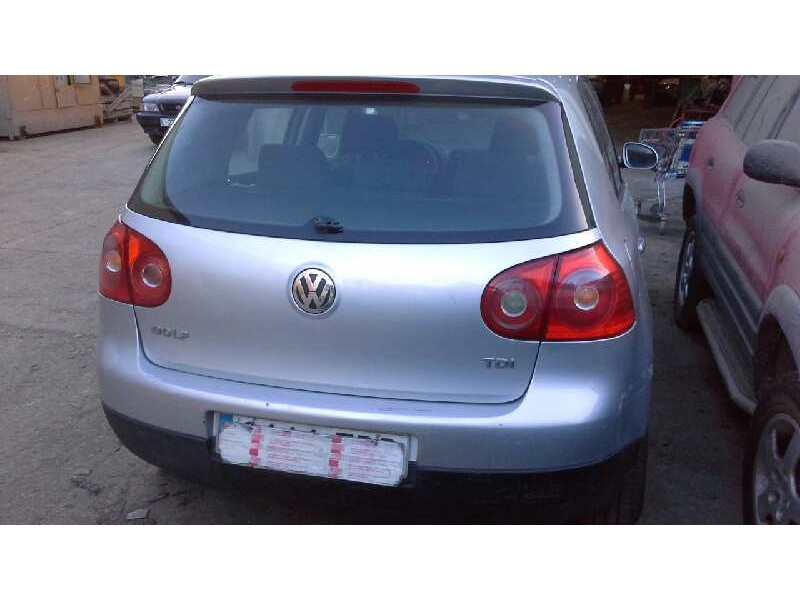 volkswagen golf v berlina (1k1) del año 2004