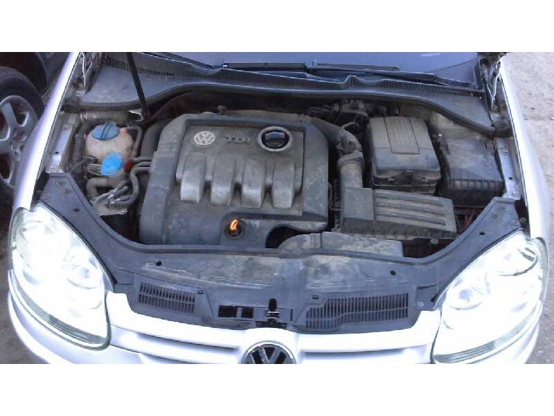 volkswagen golf v berlina (1k1) del año 2004