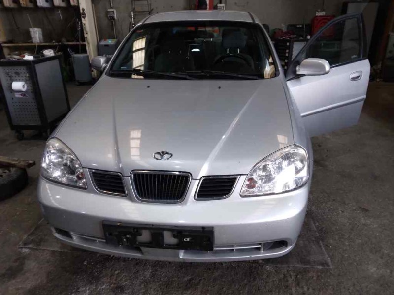 daewoo nubira berlina del año 2003