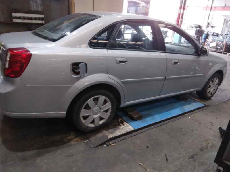 daewoo nubira berlina del año 2003