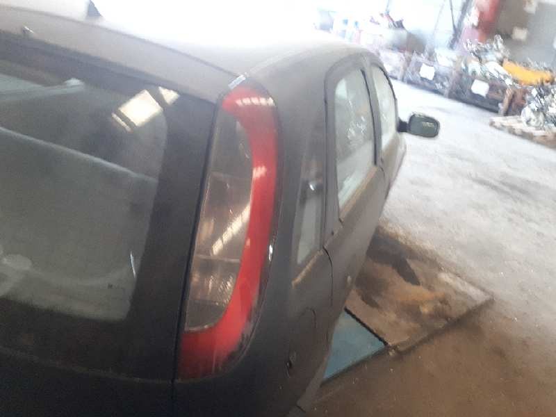 opel corsa c del año 2002