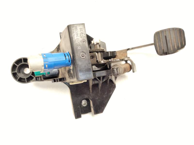 Recambio de pedal embrague para opel vivaro b autobús (x82) 1.6 cdti (06) referencia OEM IAM 93459472  
