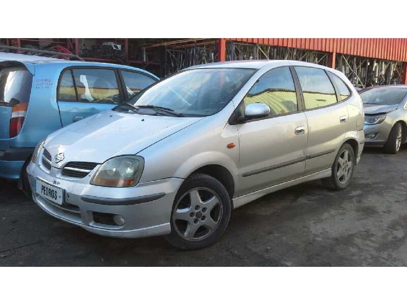 nissan almera tino (v10m) del año 2001