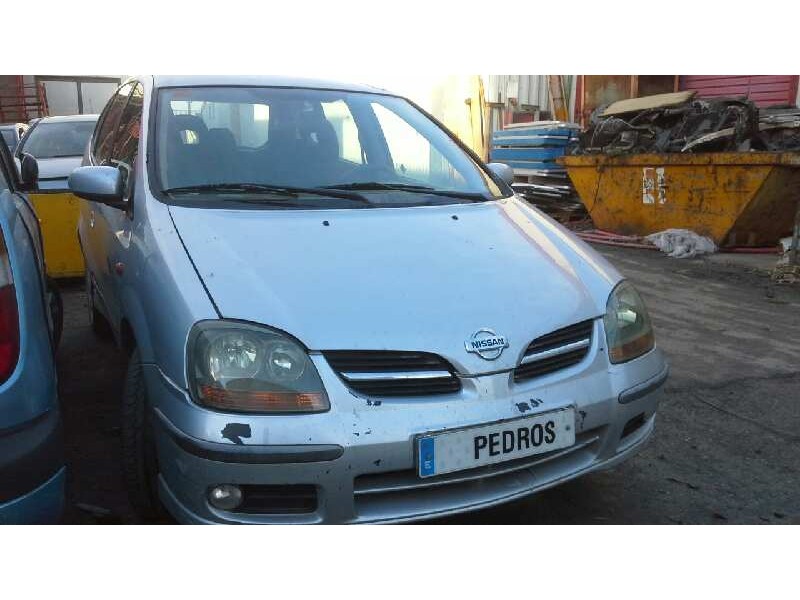 nissan almera tino (v10m) del año 2001