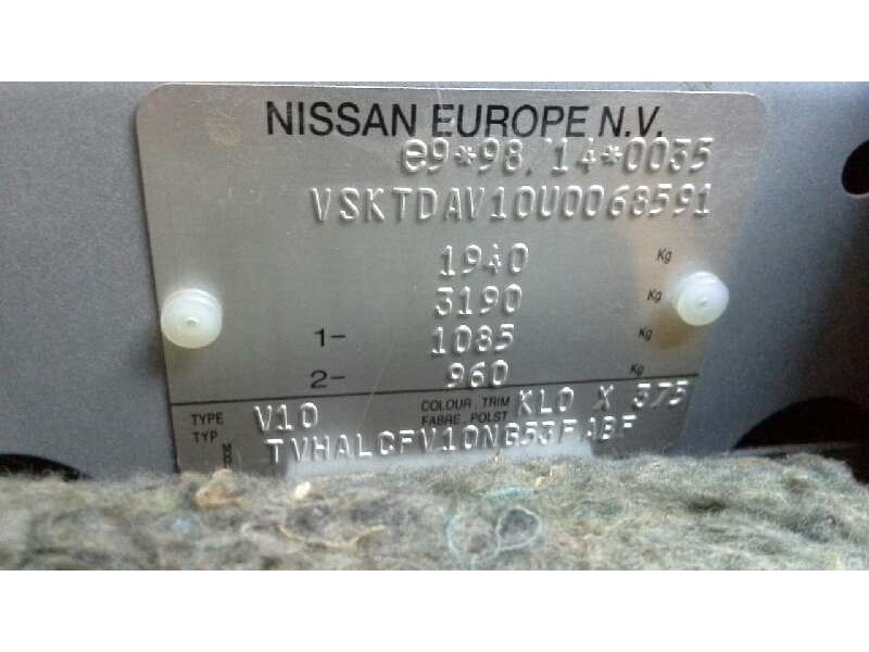 nissan almera tino (v10m) del año 2001