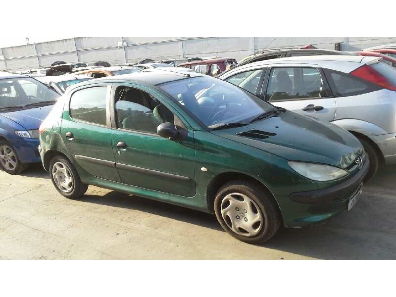 peugeot 206 berlina del año 2002