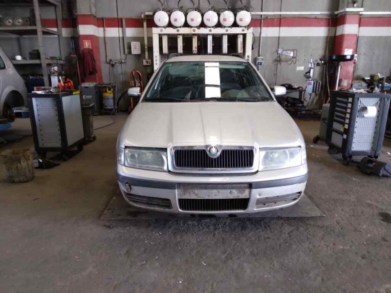 skoda octavia combi (1u5) del año 2005