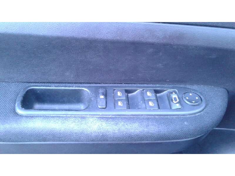 peugeot 307 (s1) del año 2001