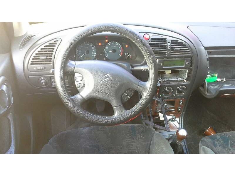 citroën xsara berlina del año 2001