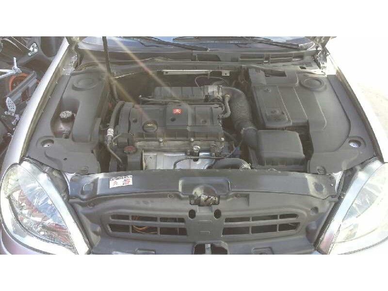 citroën xsara berlina del año 2001