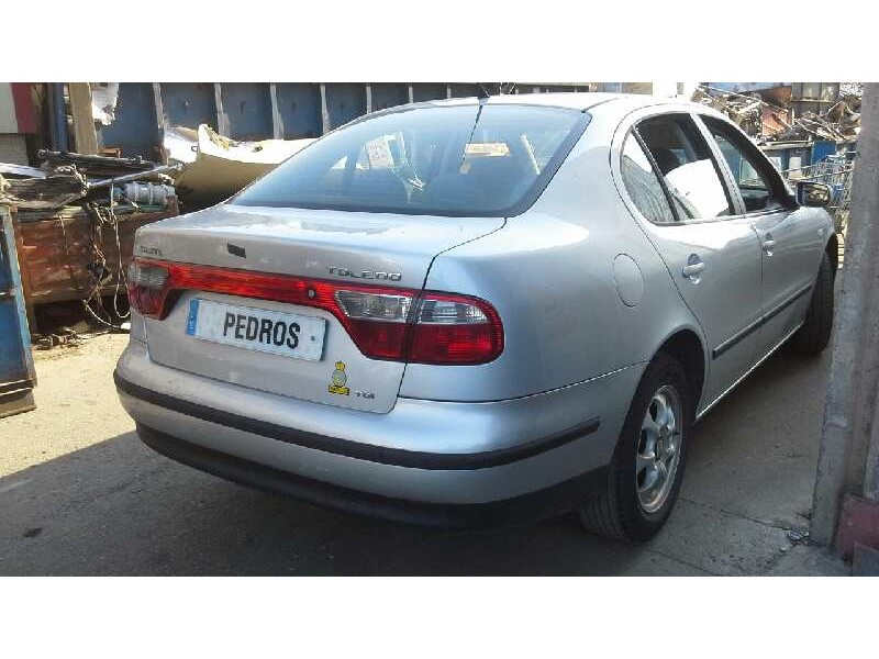 seat toledo (1m2) del año 2000