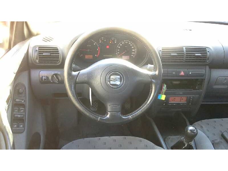 seat toledo (1m2) del año 2000