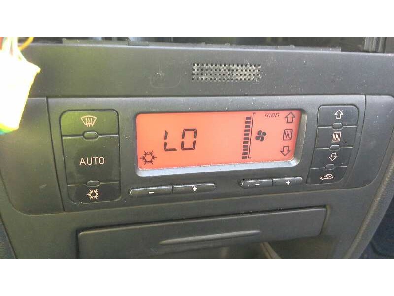 seat toledo (1m2) del año 2000