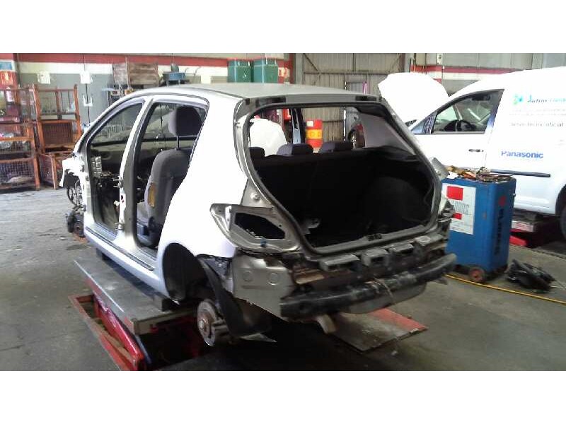 peugeot 307 (s1) del año 2001