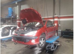 peugeot 206 berlina del año 2001