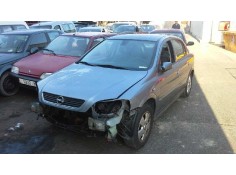 opel astra g berlina del año 2004