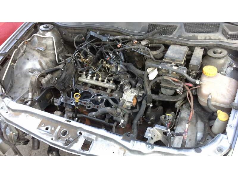 opel astra g berlina del año 2004