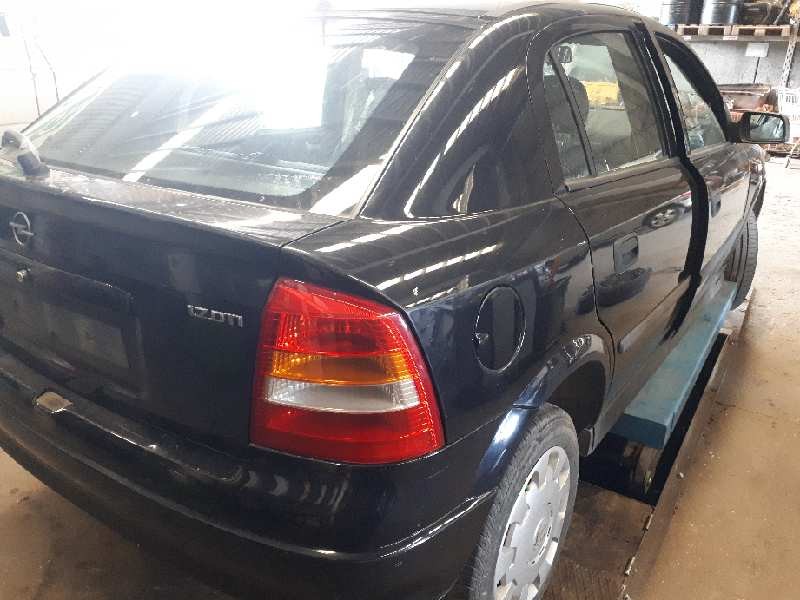 opel astra g berlina del año 2003