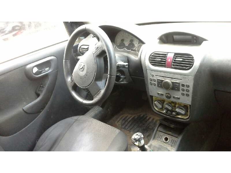 opel corsa c del año 2006