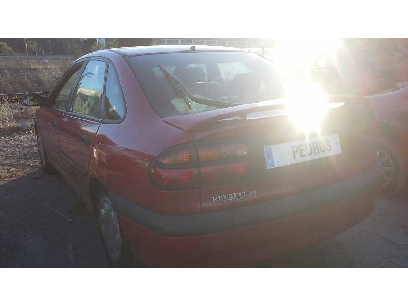 renault laguna (b56) del año 2000