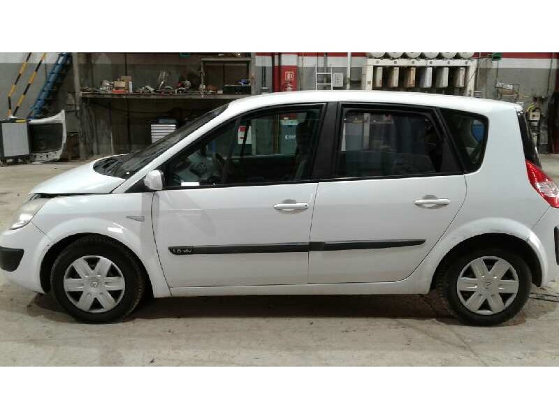 renault scenic ii del año 2004
