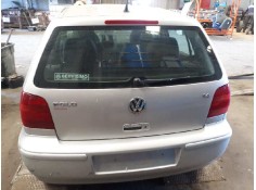 volkswagen polo berlina (6n2) del año 2000 2
