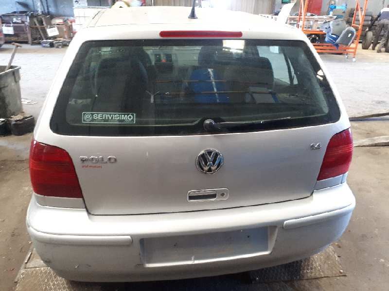 volkswagen polo berlina (6n2) del año 2000