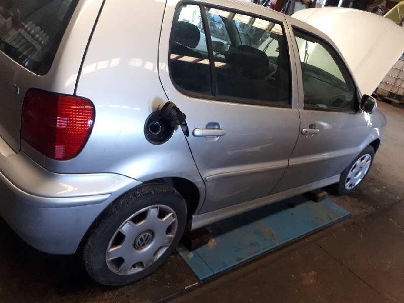 volkswagen polo berlina (6n2) del año 2000