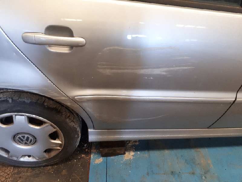 volkswagen polo berlina (6n2) del año 2000