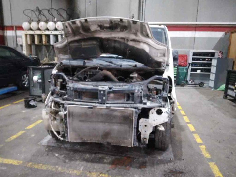 nissan primastar (x83) del año 2006