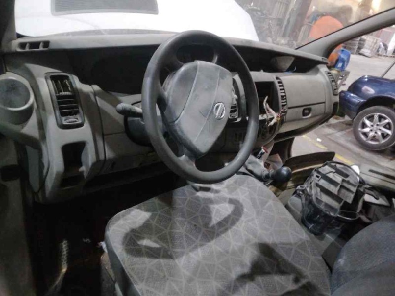 nissan primastar (x83) del año 2006