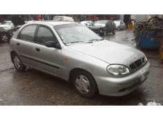 daewoo lanos del año 2001 2